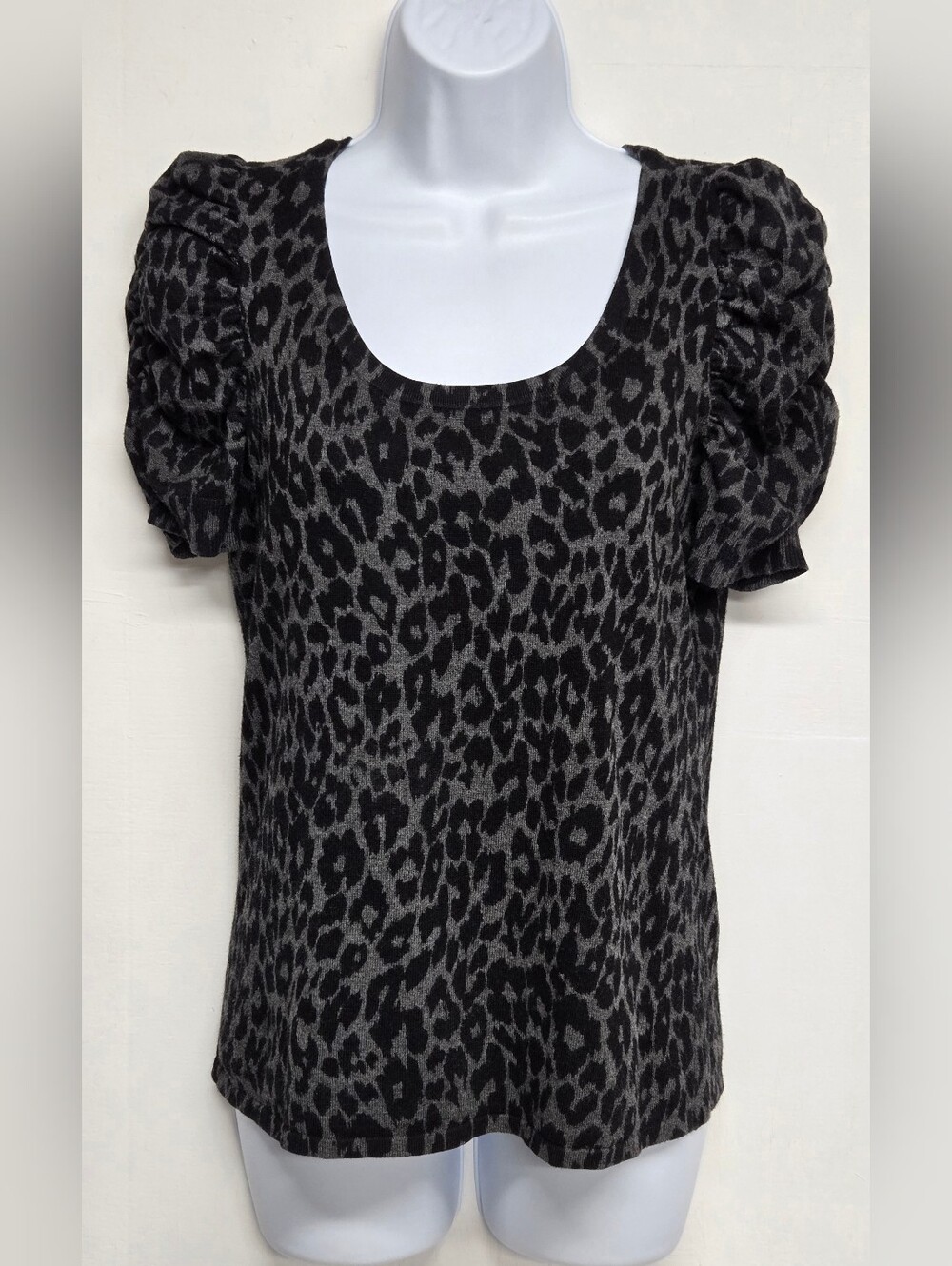 Style & Co S Stretch Knit Top Scoop Neck Ruched Short Sleeves Animal Pattern